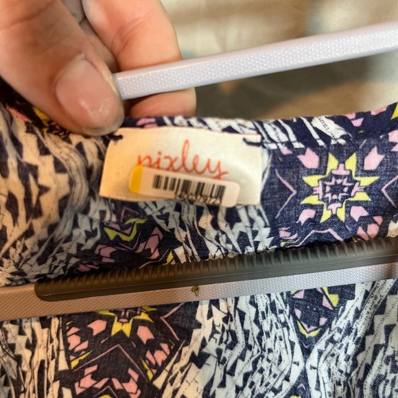 Pixley Geometric Patterned Top in Blue and Yellow - Picture 4 of 5